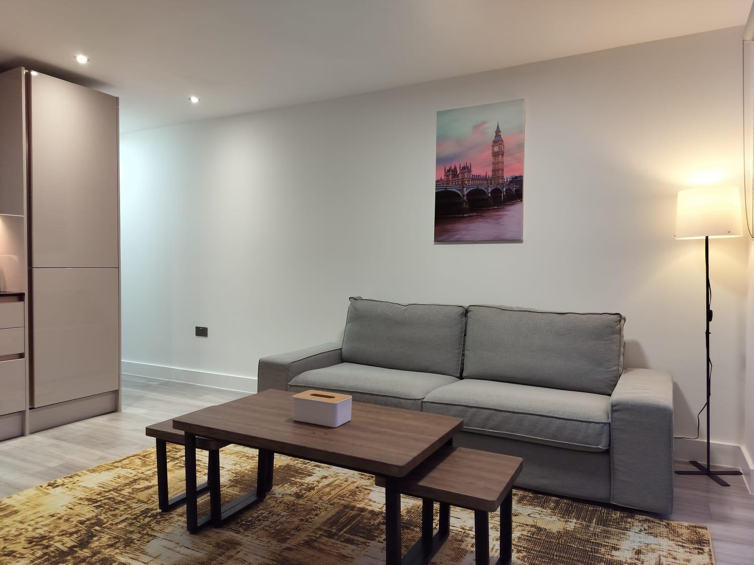 Kensington House By Solitaire *